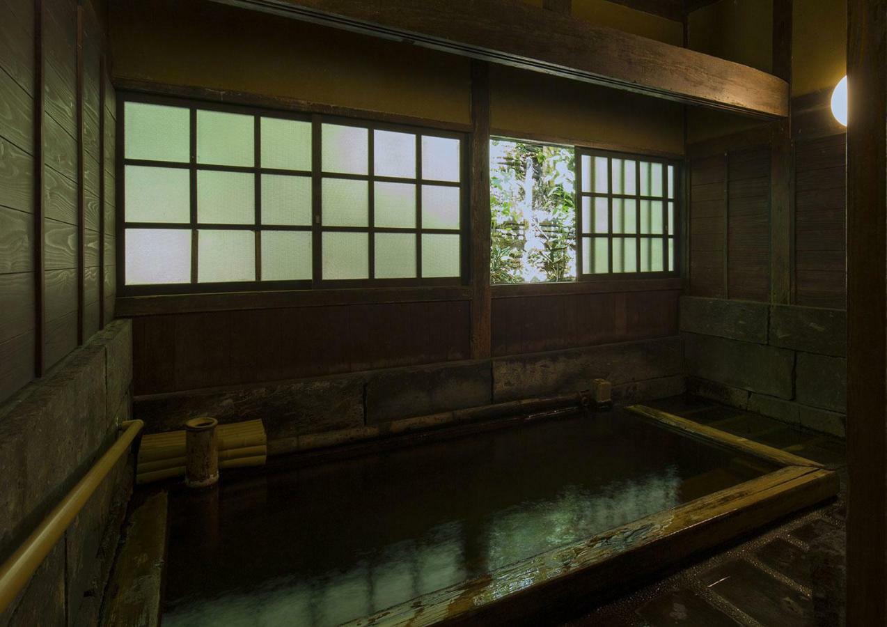 Hotel Kurokawa Onsen Oku No Yu Minamioguni Exterior foto